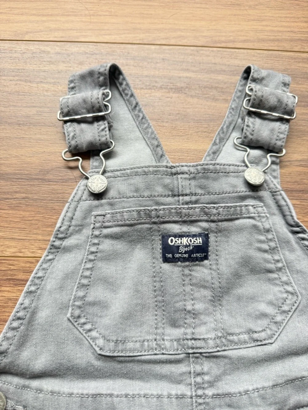 OshKosh B'gosh Boys Light Gray Denim Short Talls Overalls Size 4T - Picture 2 of 13